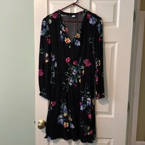New with tag, Old Navy black & floral V neck dress, size L